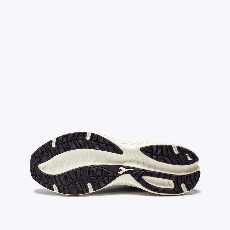 DIADORA STRADA