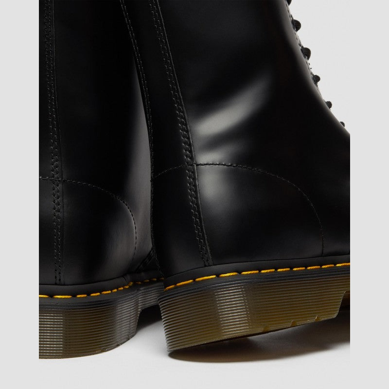 Dr. Martens 1490 Smooth