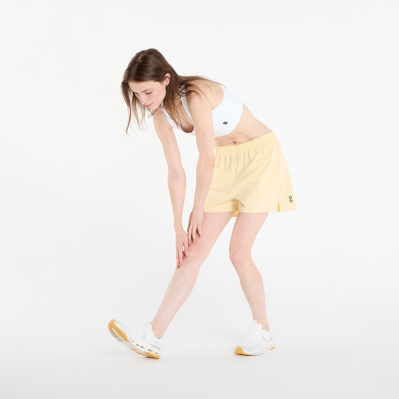 On Focus Shorts Yellow