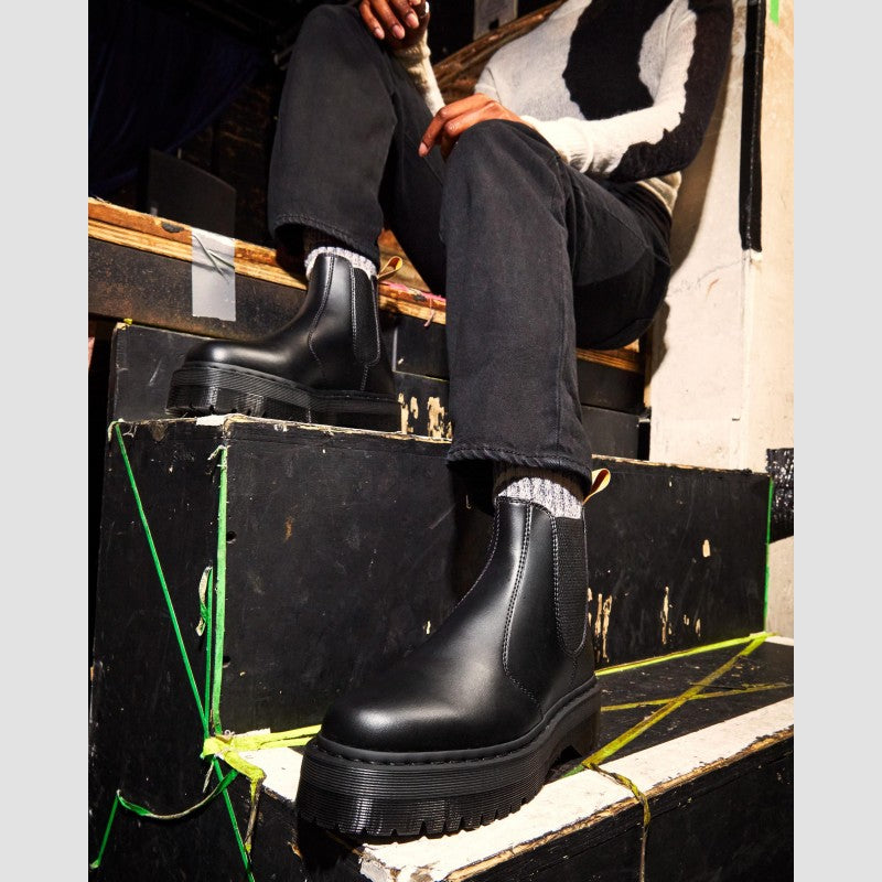 Dr. Martens 2976 VEGAN PLATFORM Black Felix Rub Off