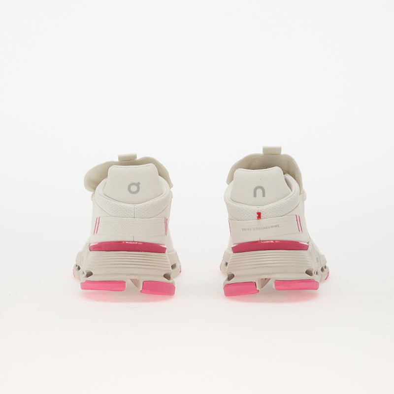 On Wmns Cloudnova 2 Ivory/ Pink