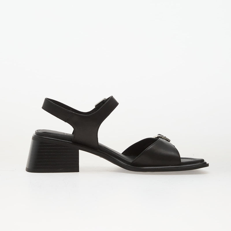 Vagabond Ines Black