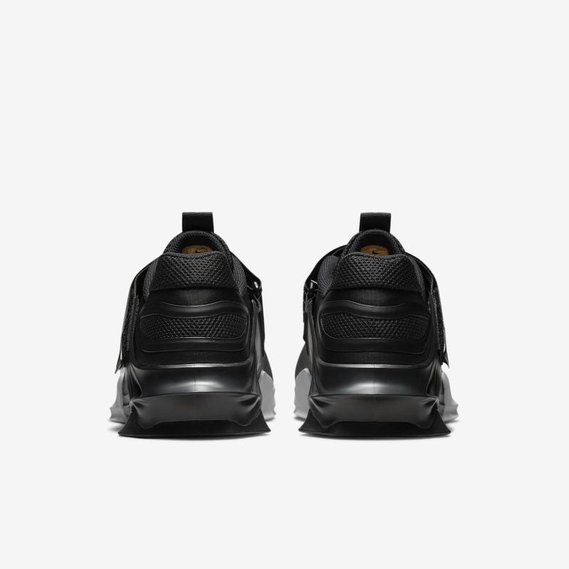 Nike Savaleos