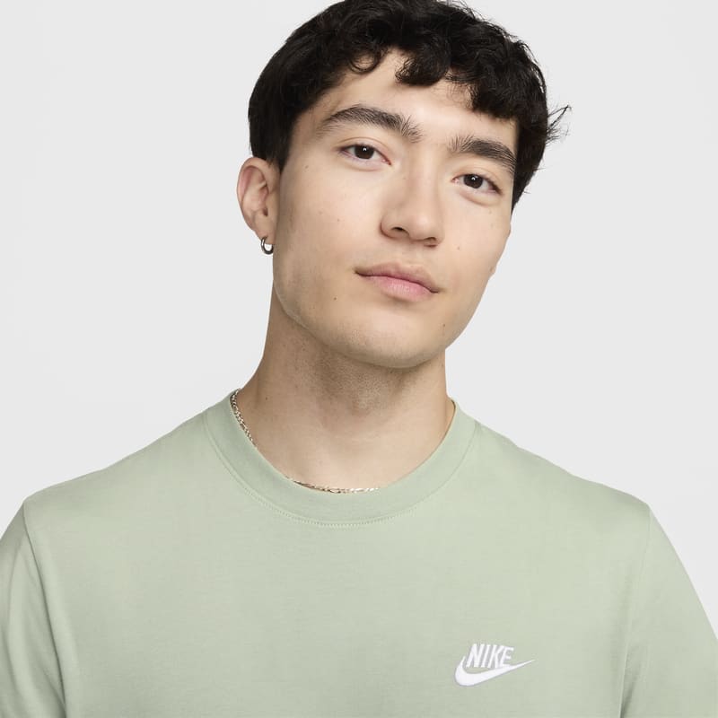 Nike Sportswear Club