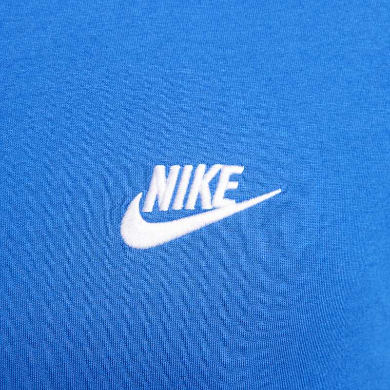 Nike Sportswear Club