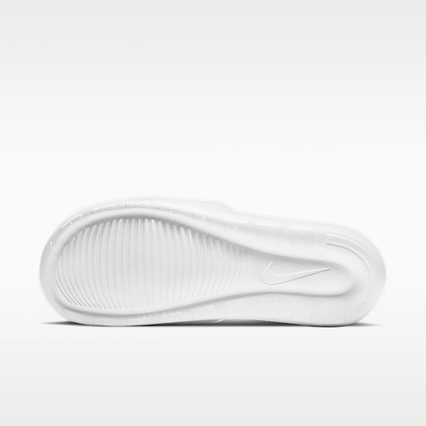 Nike Victori One
