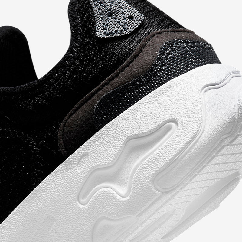 Nike React Live GS
