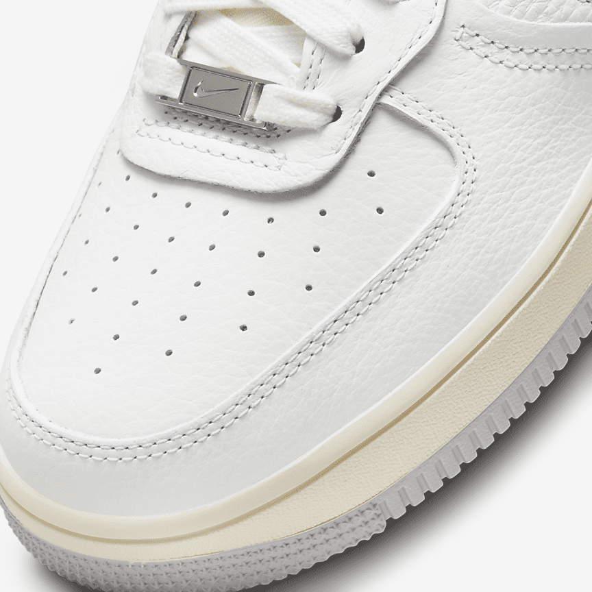 Nike Wmns Air Force 1 Sculpt