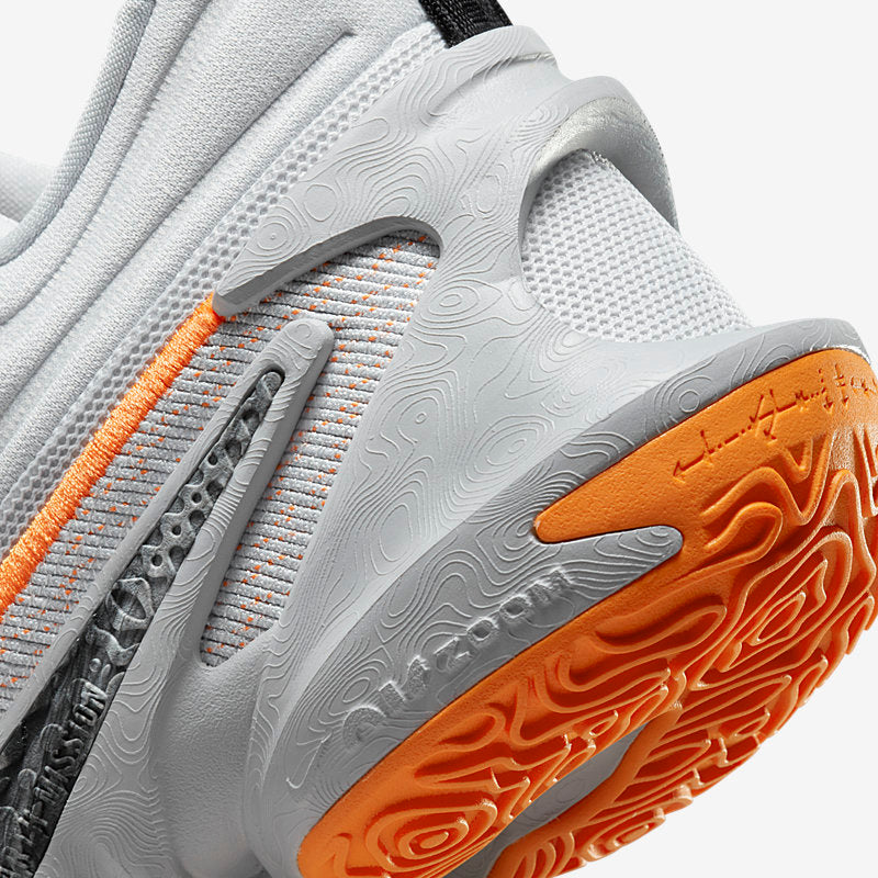 Nike Cosmic Unity 2