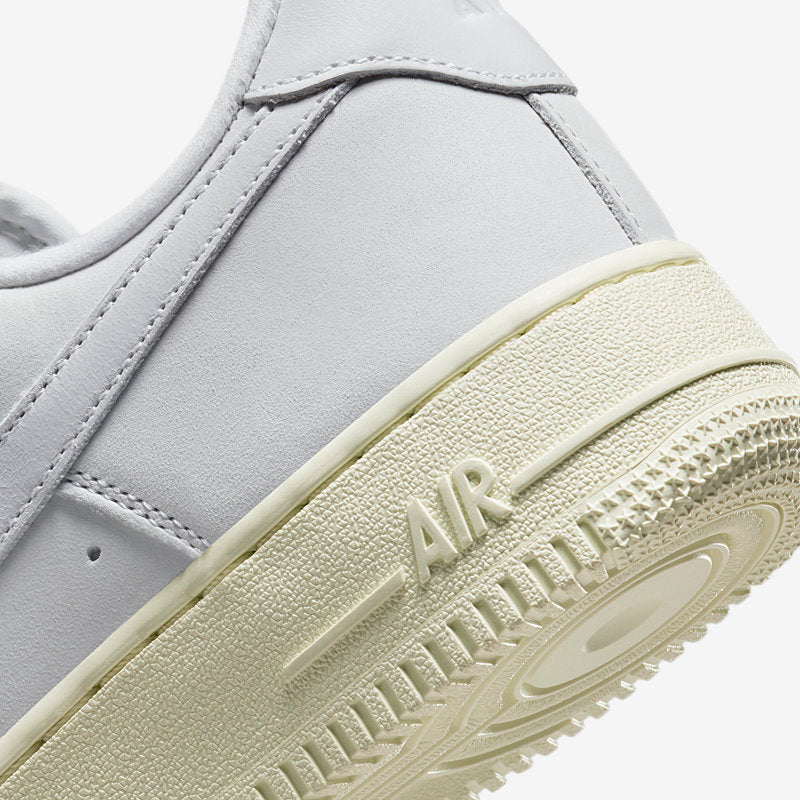 Nike Wmns Air Force 1 Premium