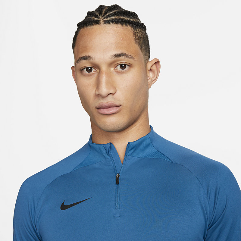 Nike Dri-FIT Strike
