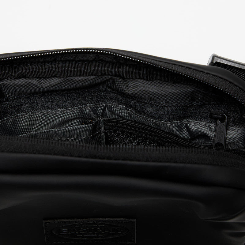 EASTPAK Arjan Bag Matblack 2,5