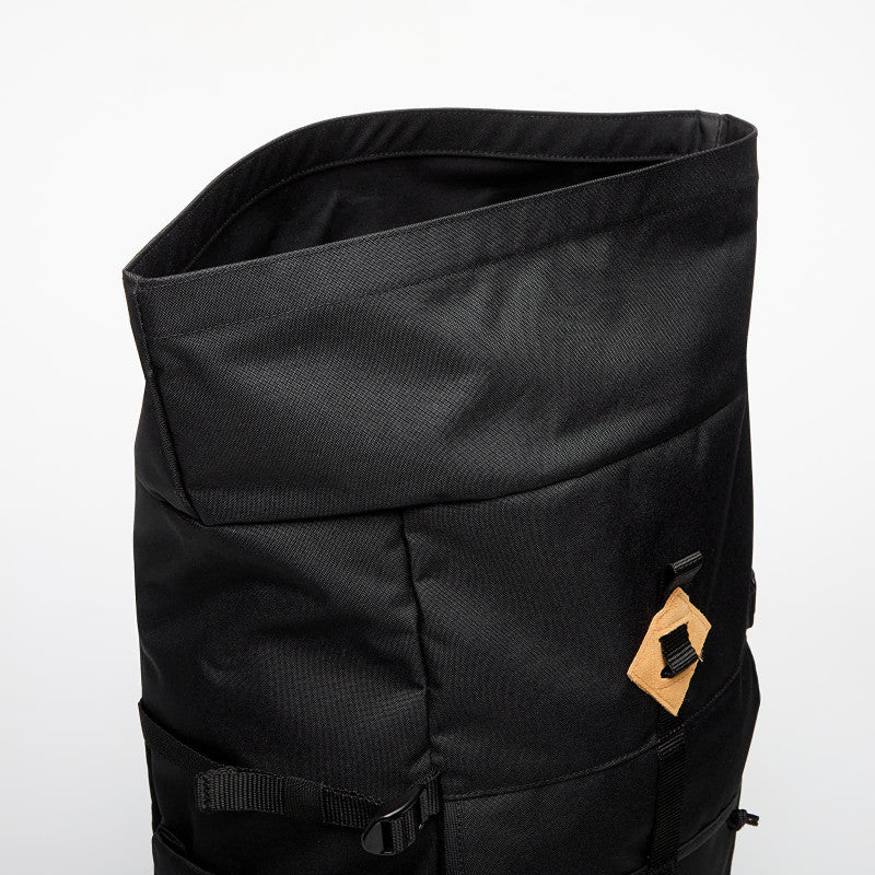 JanSport Hatchet Rolltop Black 31
