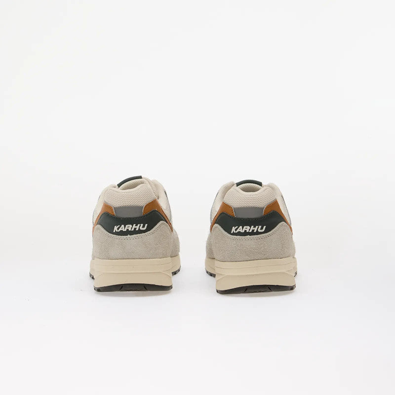 Karhu Legacy 96 Foggy Dew/ Pineneedle