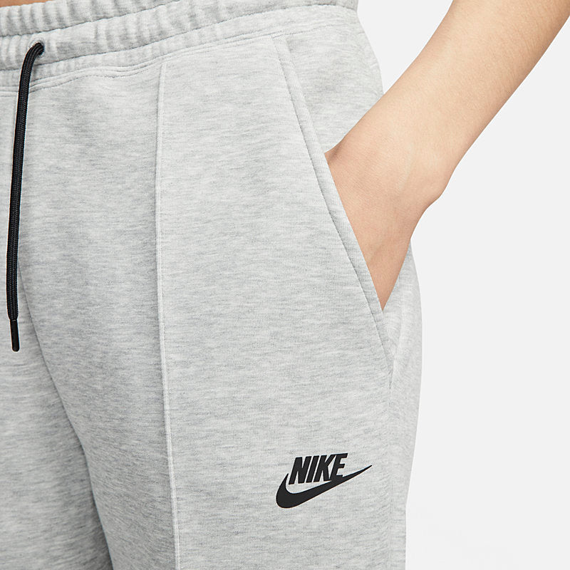 Nike Wmns Sportswear Tech Fleece