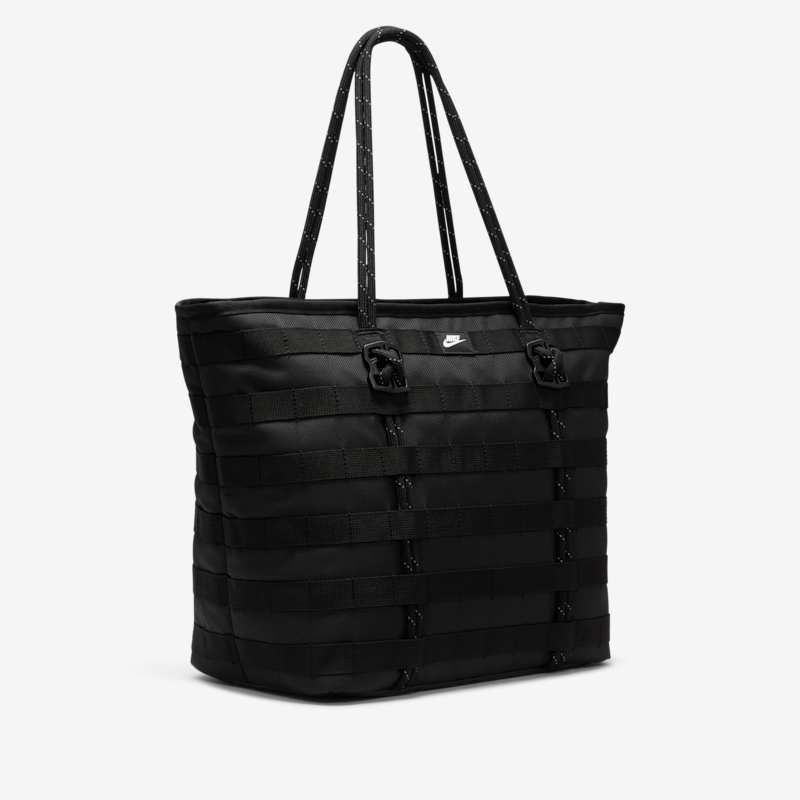 Nike Sportswear (26L)
