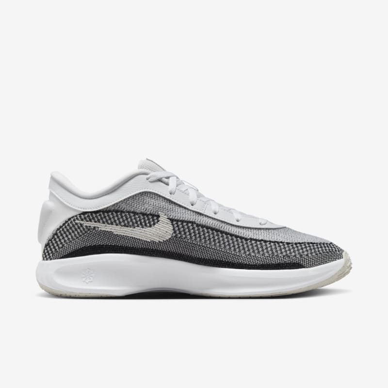 Nike G.T. Hustle Academy White/Light Bone-Black