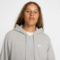 Nike Club