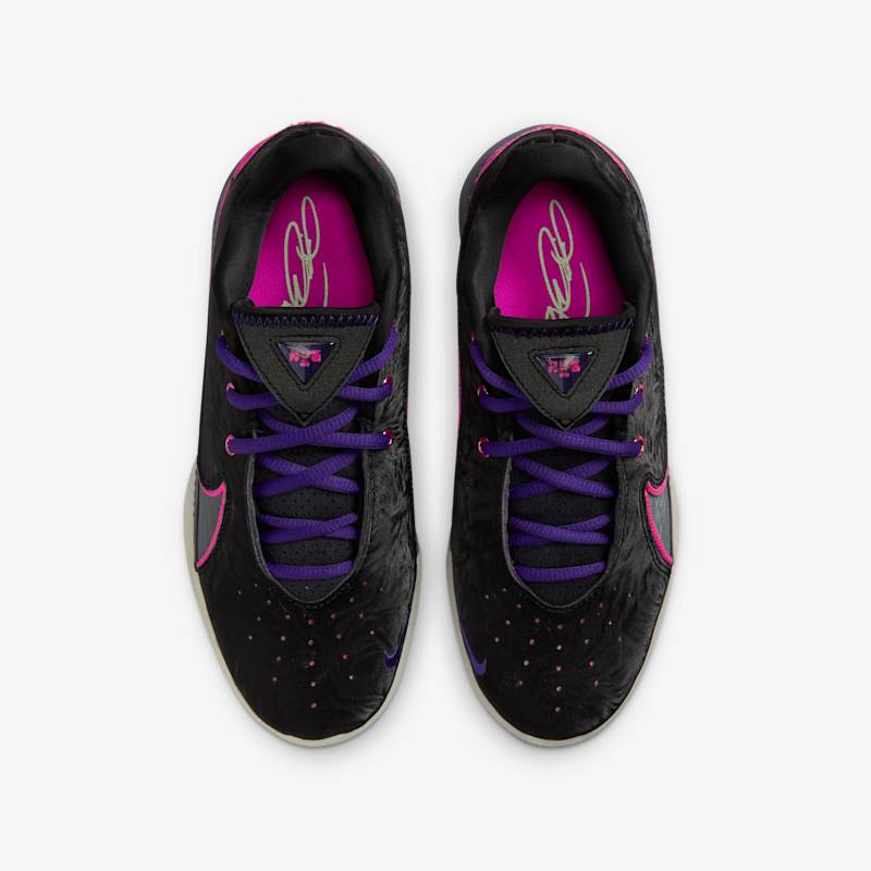 Nike LeBron XXII