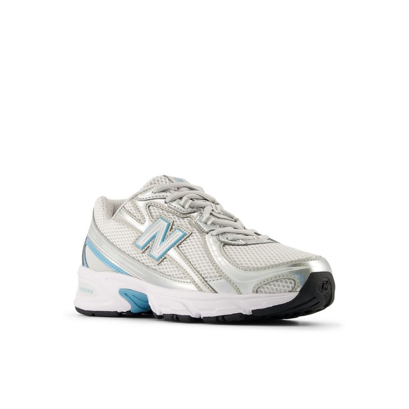 New Balance 740