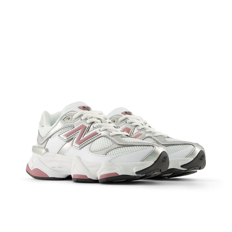 New Balance 608