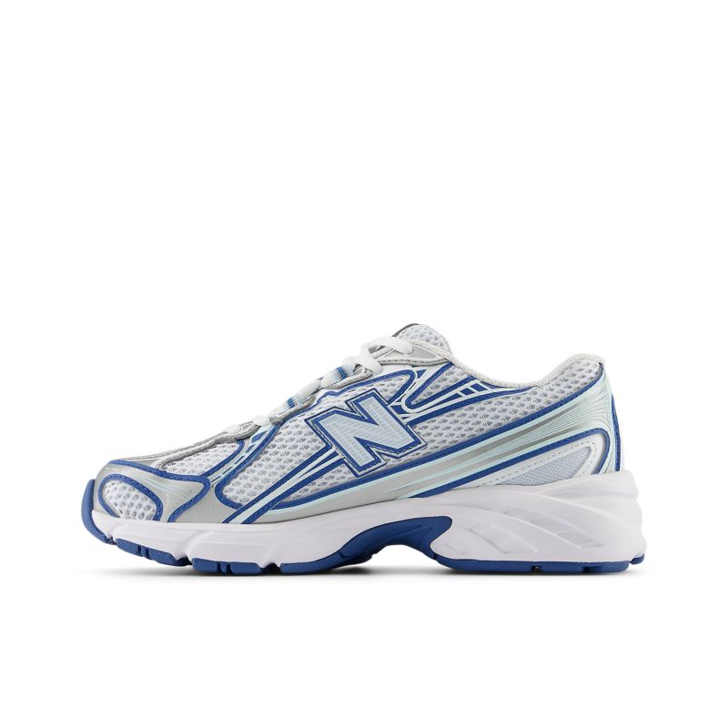 New Balance 740