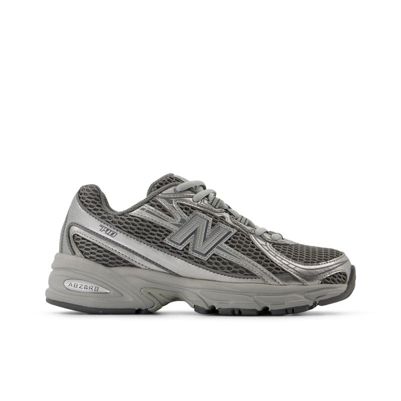 New Balance 740