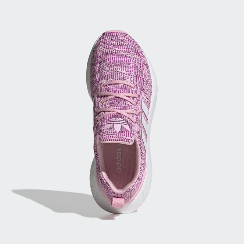 adidas Swift Run 22