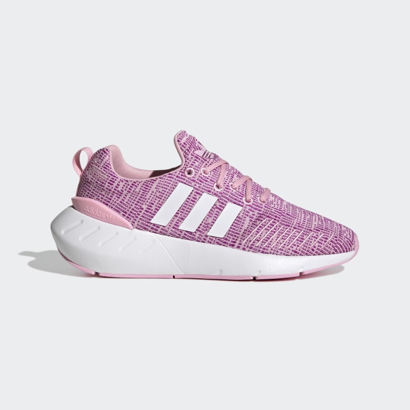 adidas Swift Run 22