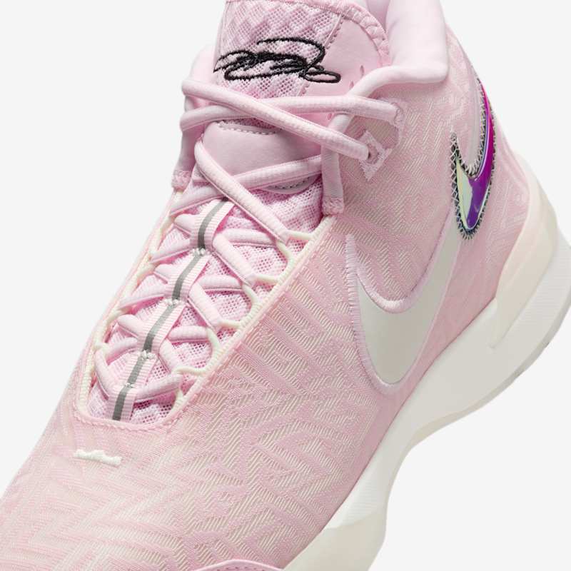 Nike LeBron NXXT Genisus