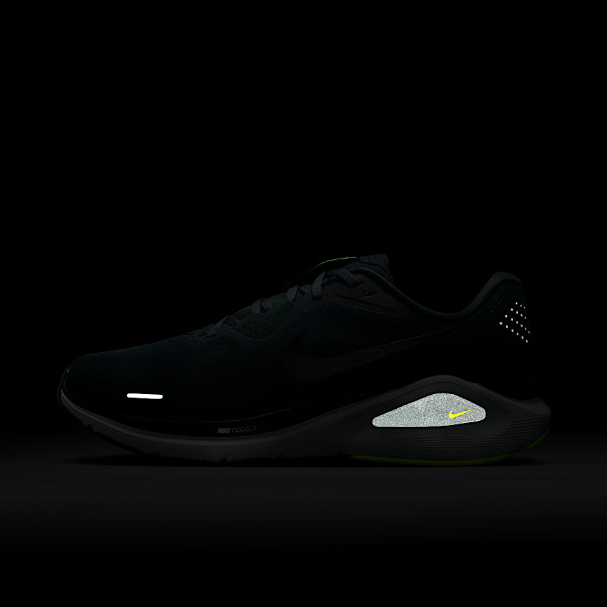 Nike Structure 26