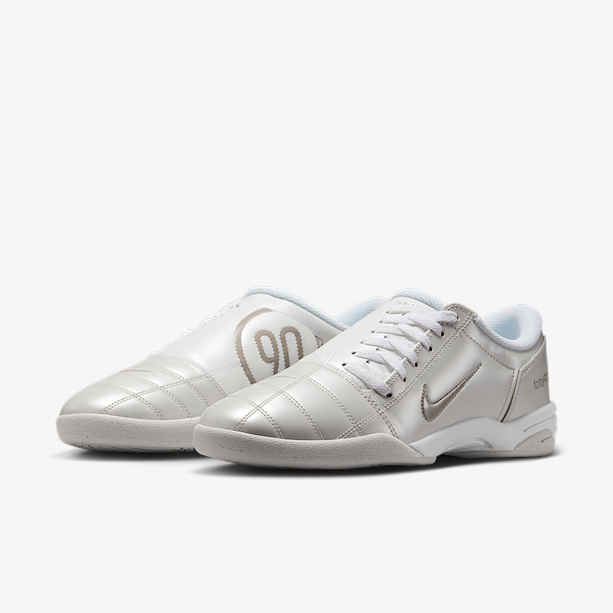 Nike Total 90