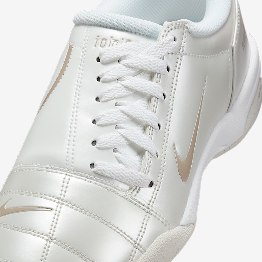 Nike Total 90