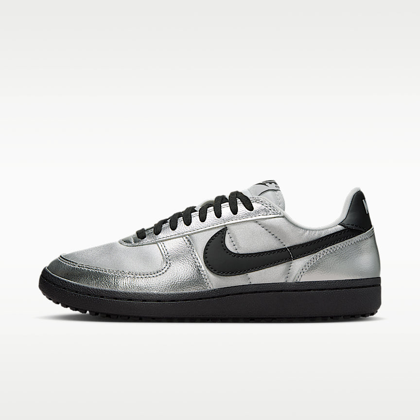 Nike Wmns Field General