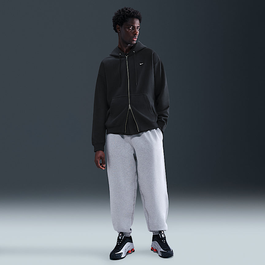 Nike Solo Swoosh