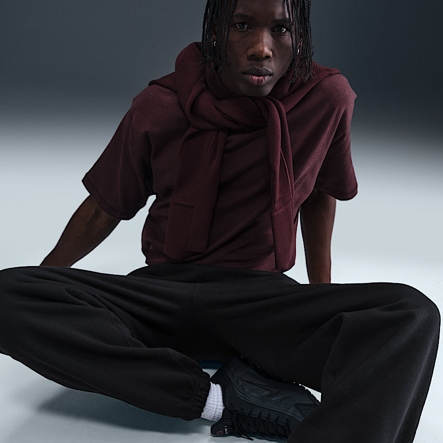 Nike Solo Swoosh