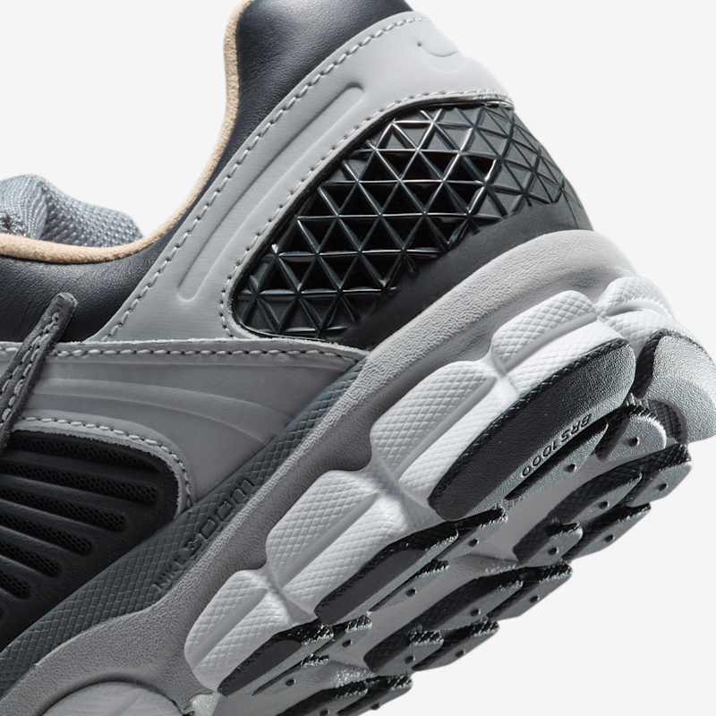 Nike Zoom Vomero 5