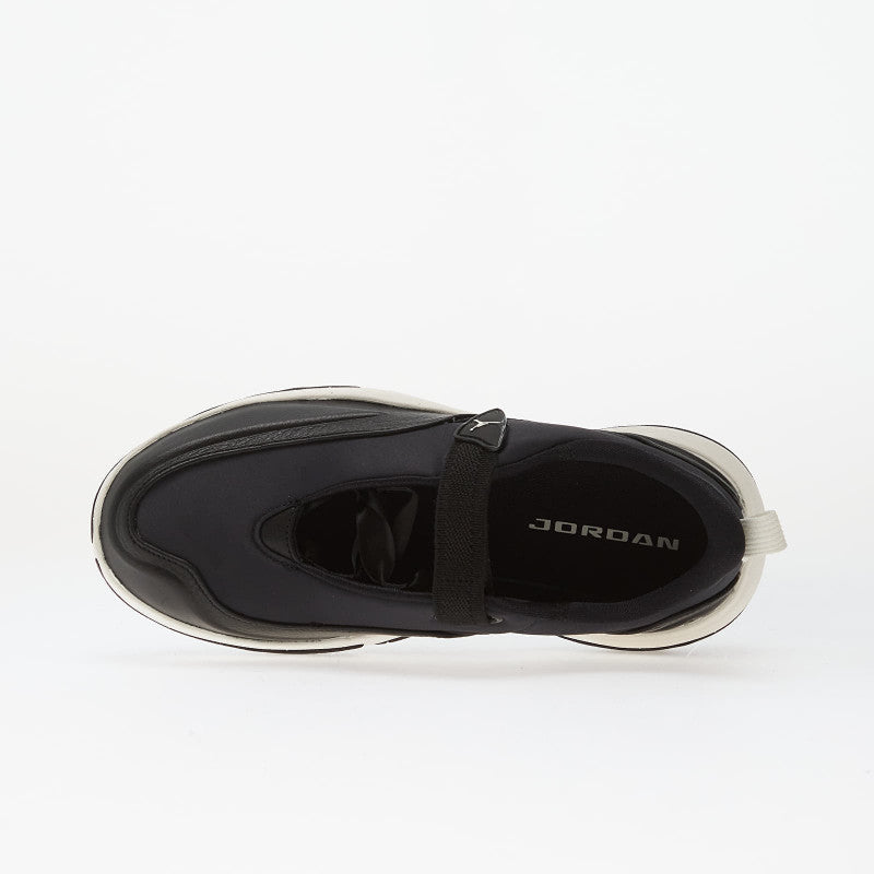 Jordan Wmns Pointe Black/ Sail