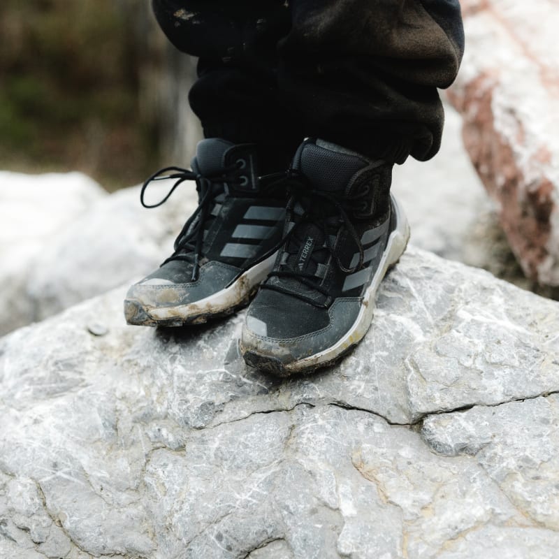 adidas Terrex Ax4r Mid Hiking