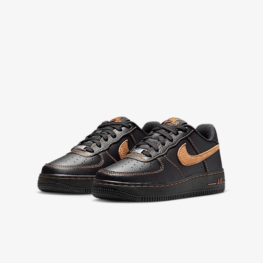 Nike Air Force 1 LV8