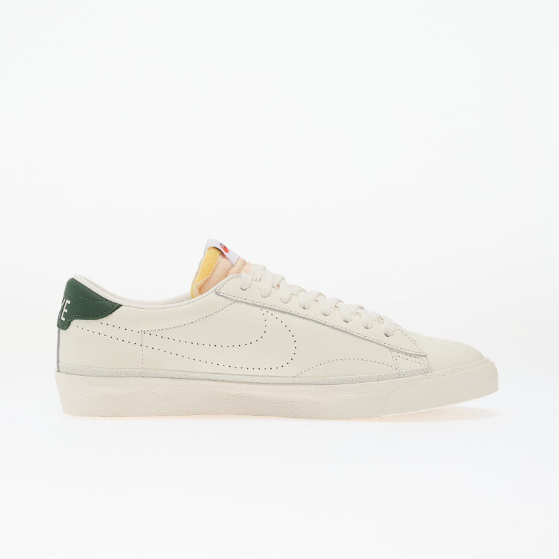 Nike Tennis Classic Ac Sail/ Sail-Fir-Team Orange