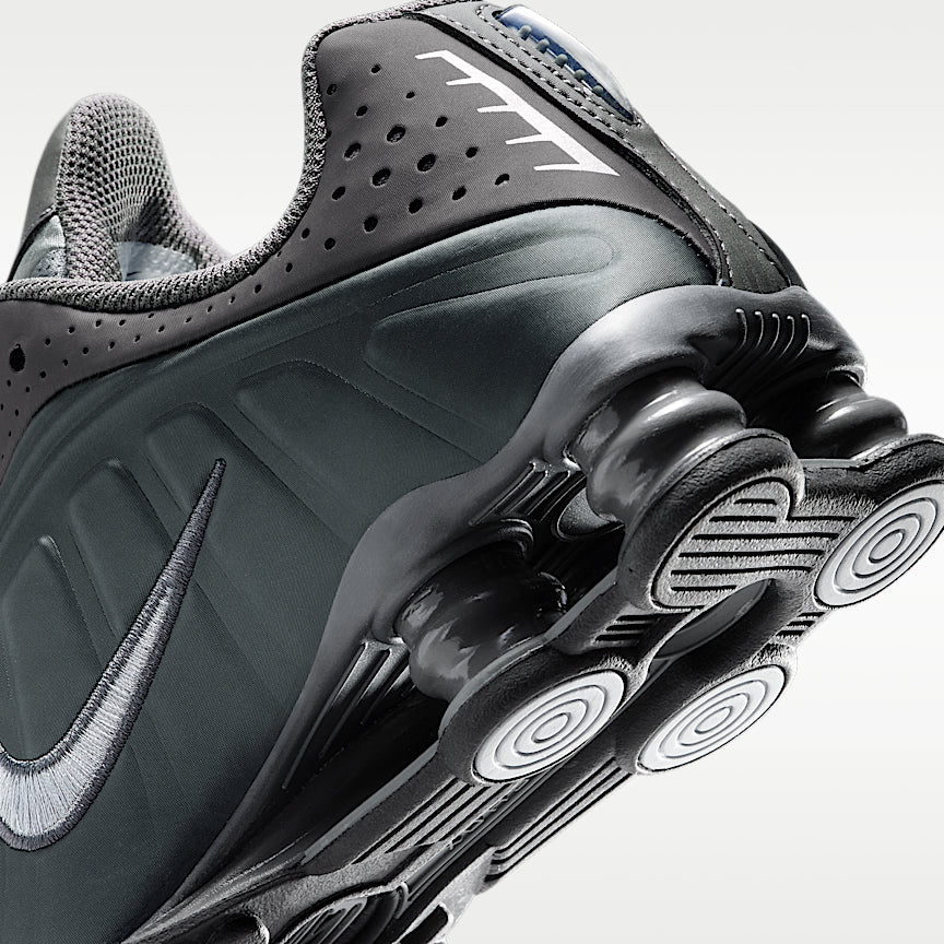 Nike Shox R4