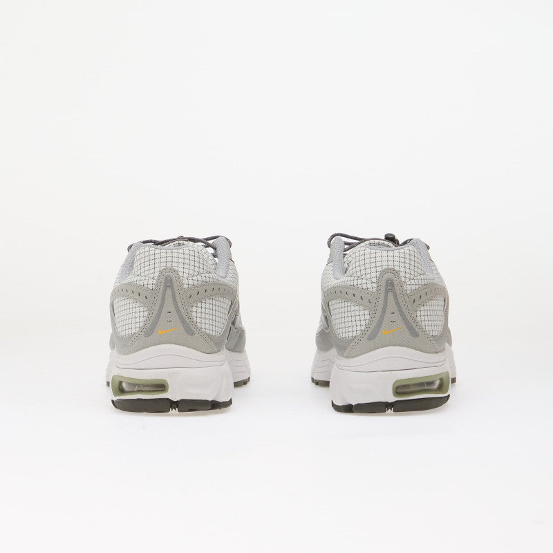 Nike Air Max Moto 2K Summit White/ Newsprint-Smoke Grey