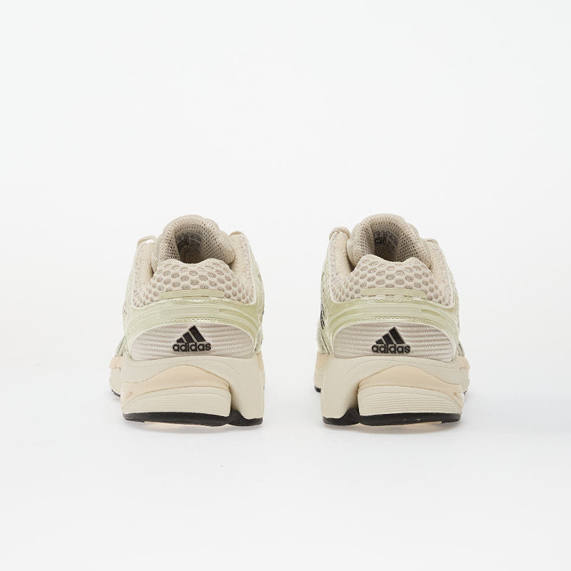 adidas Adistar Control 5 Ftwr White/ Core Black/ Alumina 37