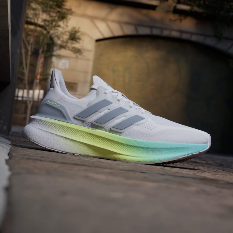 adidas Ultraboost 5