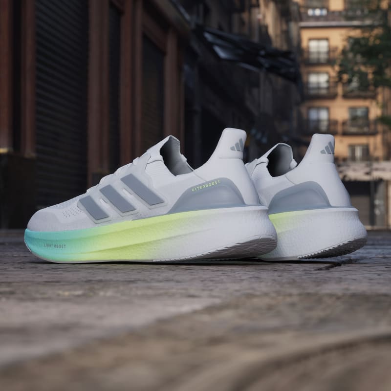 adidas Ultraboost 5