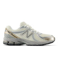 New Balance 860v2 860