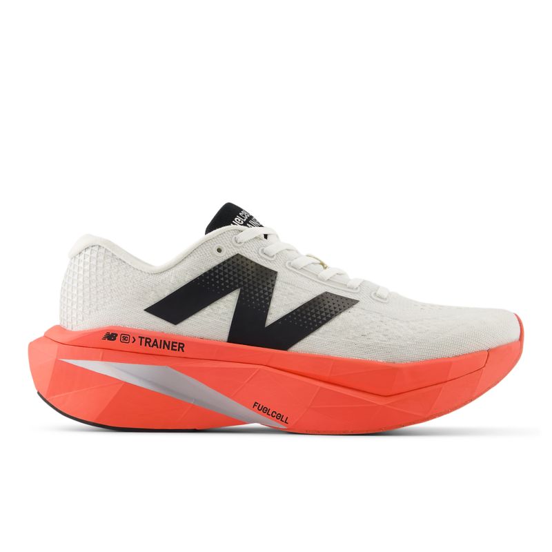 New Balance FuelCell SuperComp Trainer v3