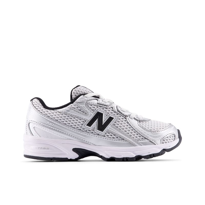 New Balance 740 GS