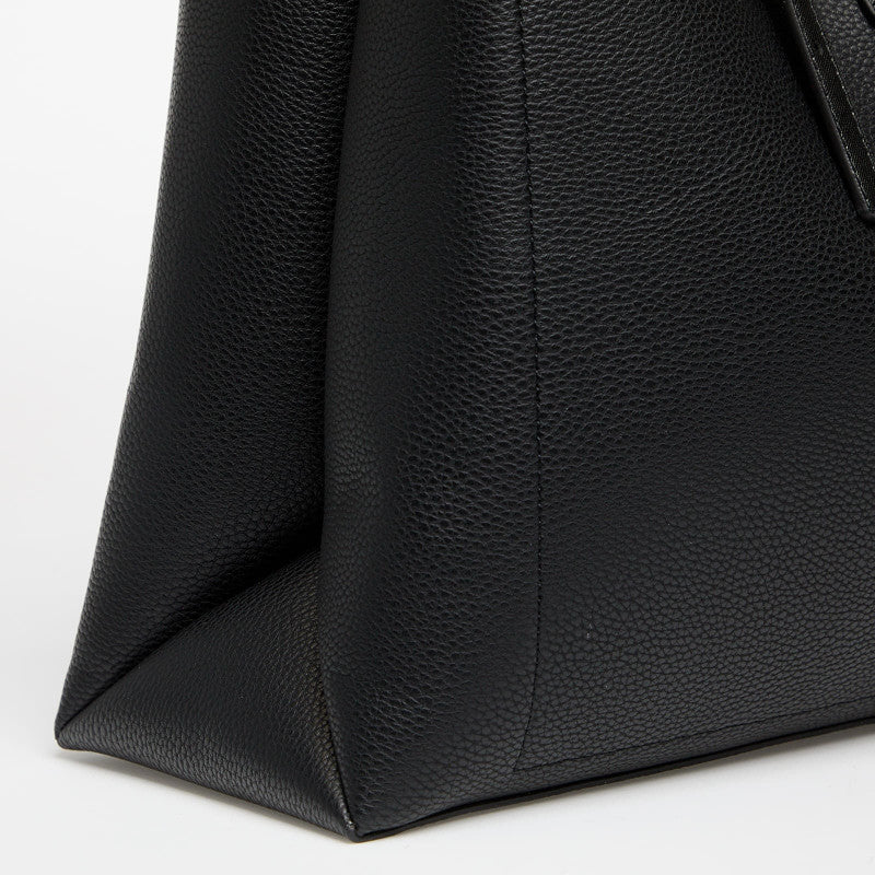 Steve Madden Bking-P Shoulder Bag Black/ Gold